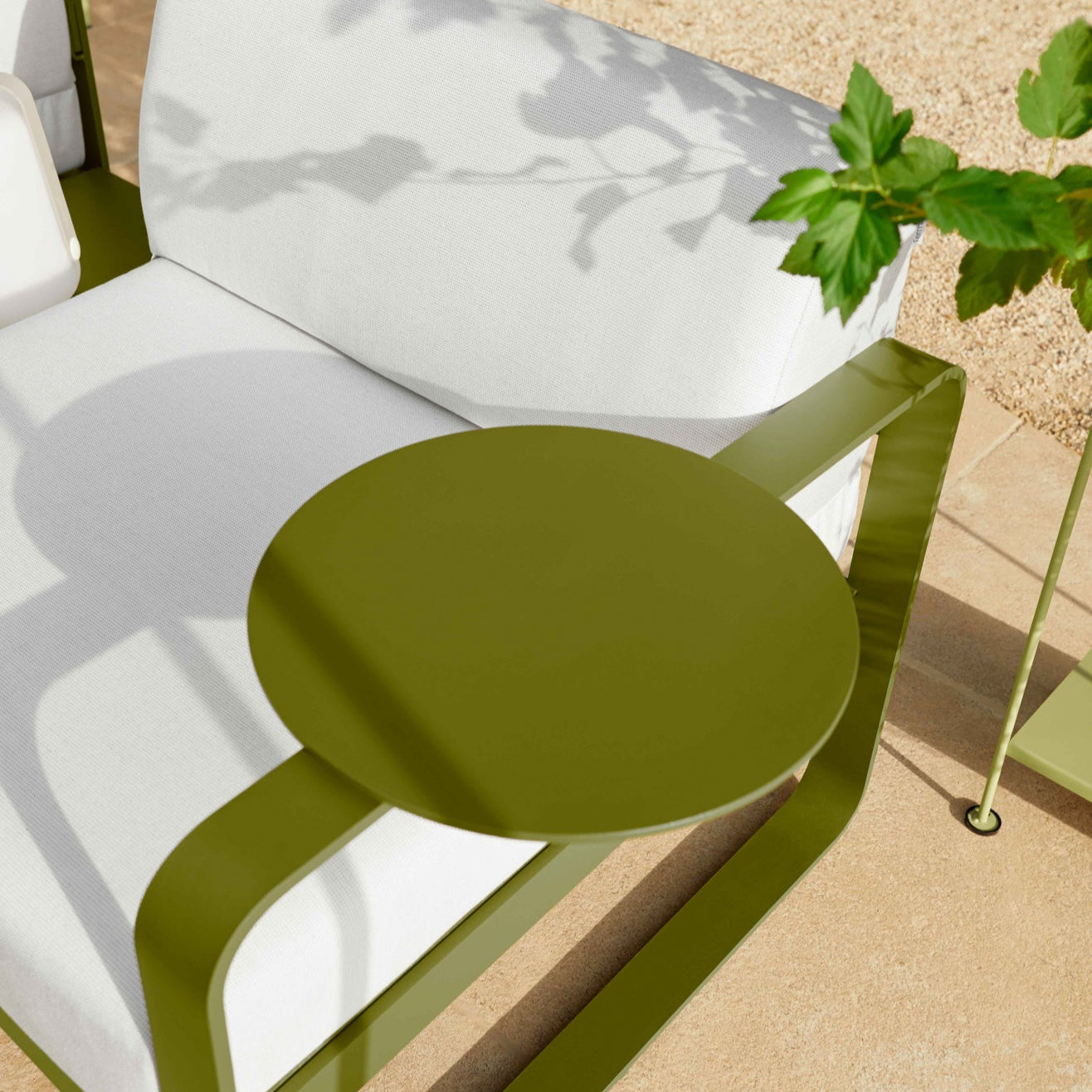 BELLEVIE ARMREST SHELF