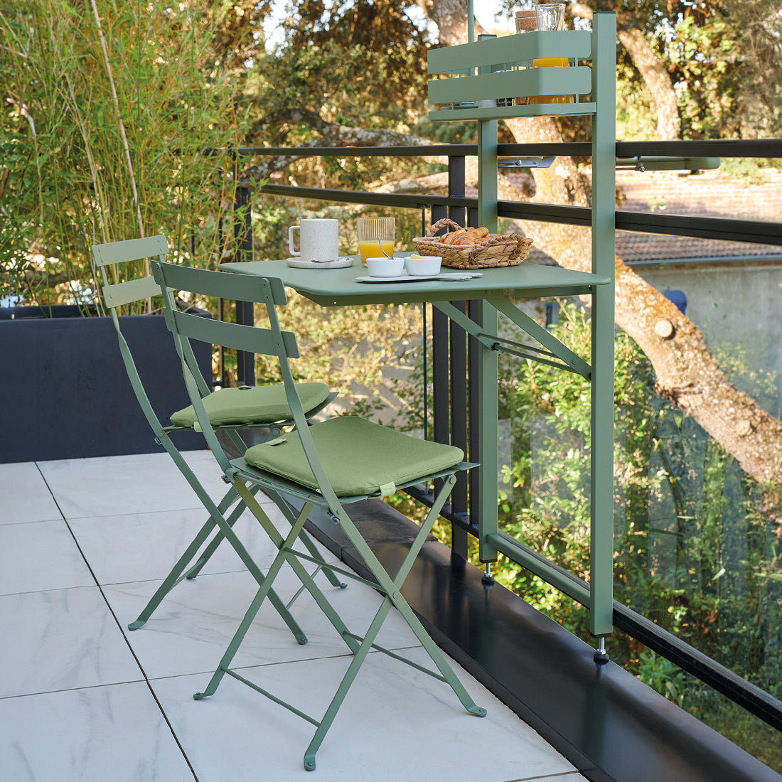 BISTRO BALCONY TABLE