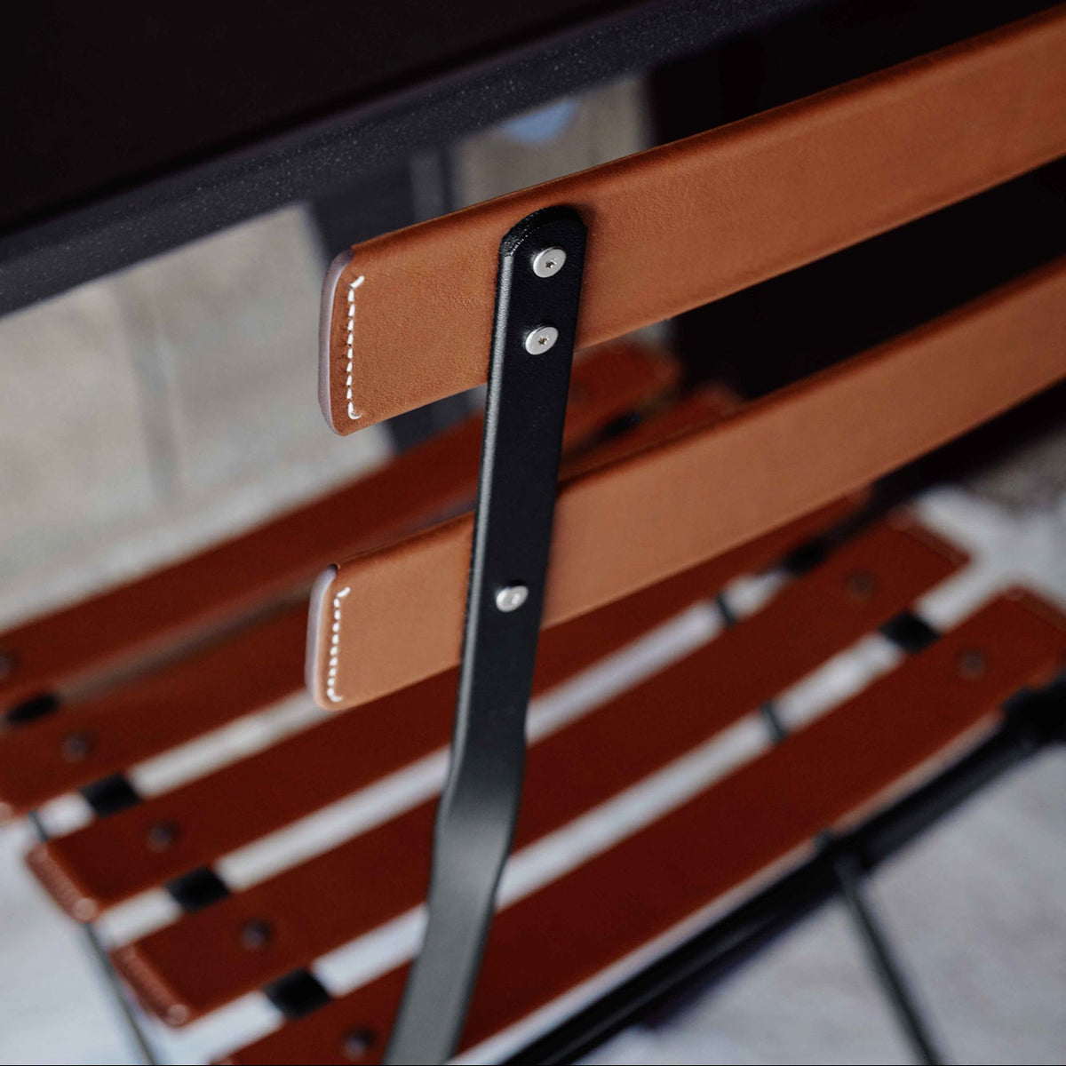 BISTRO LEATHER CHAIR