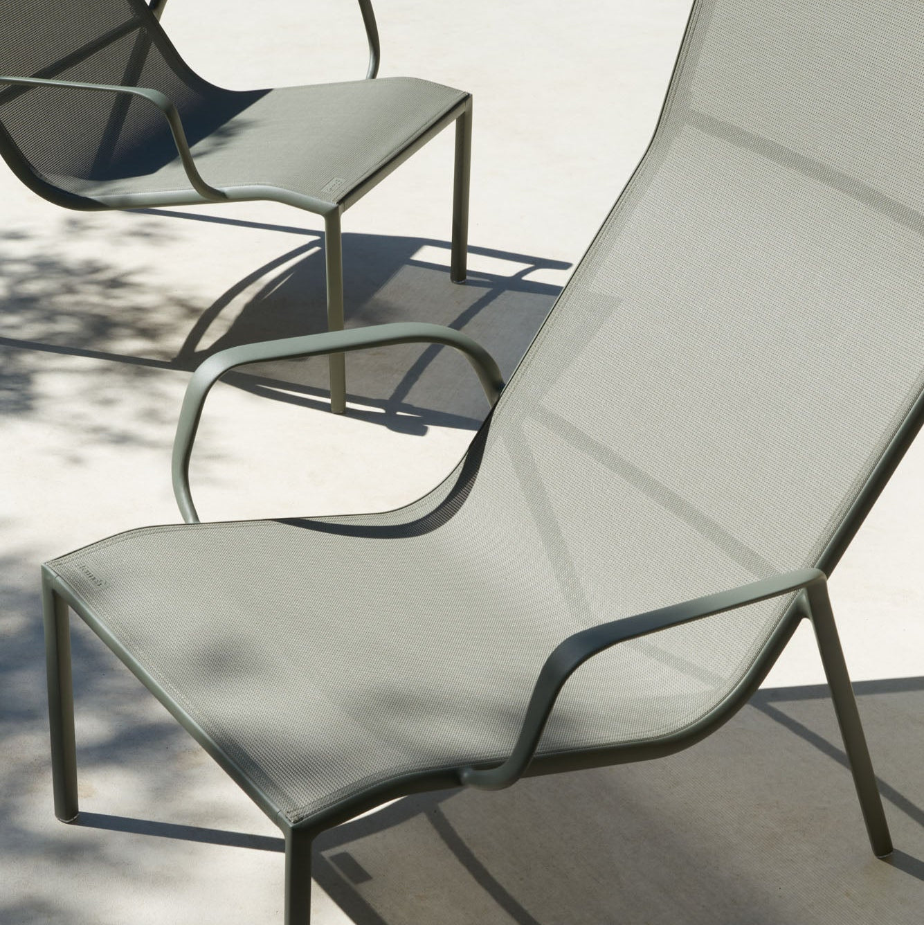 CADIZ LOUNGE ARMCHAIR