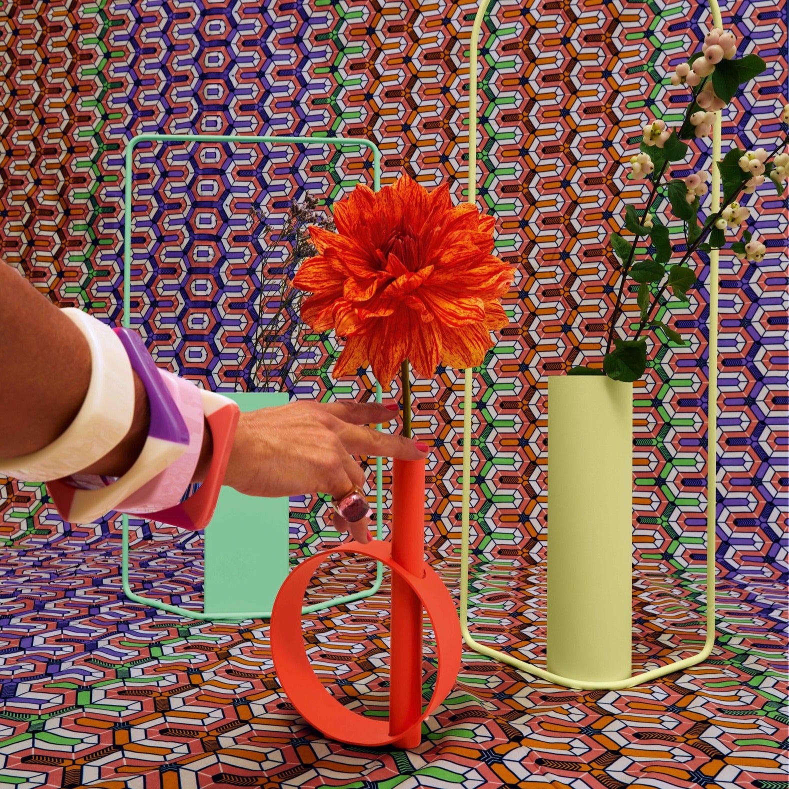 IOS SINGLE STEM VASE