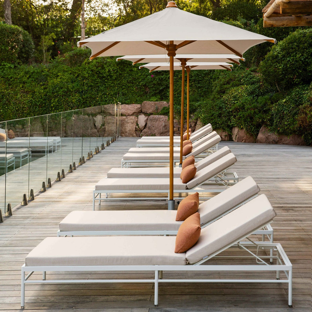 RIVAGE SUNLOUNGER
