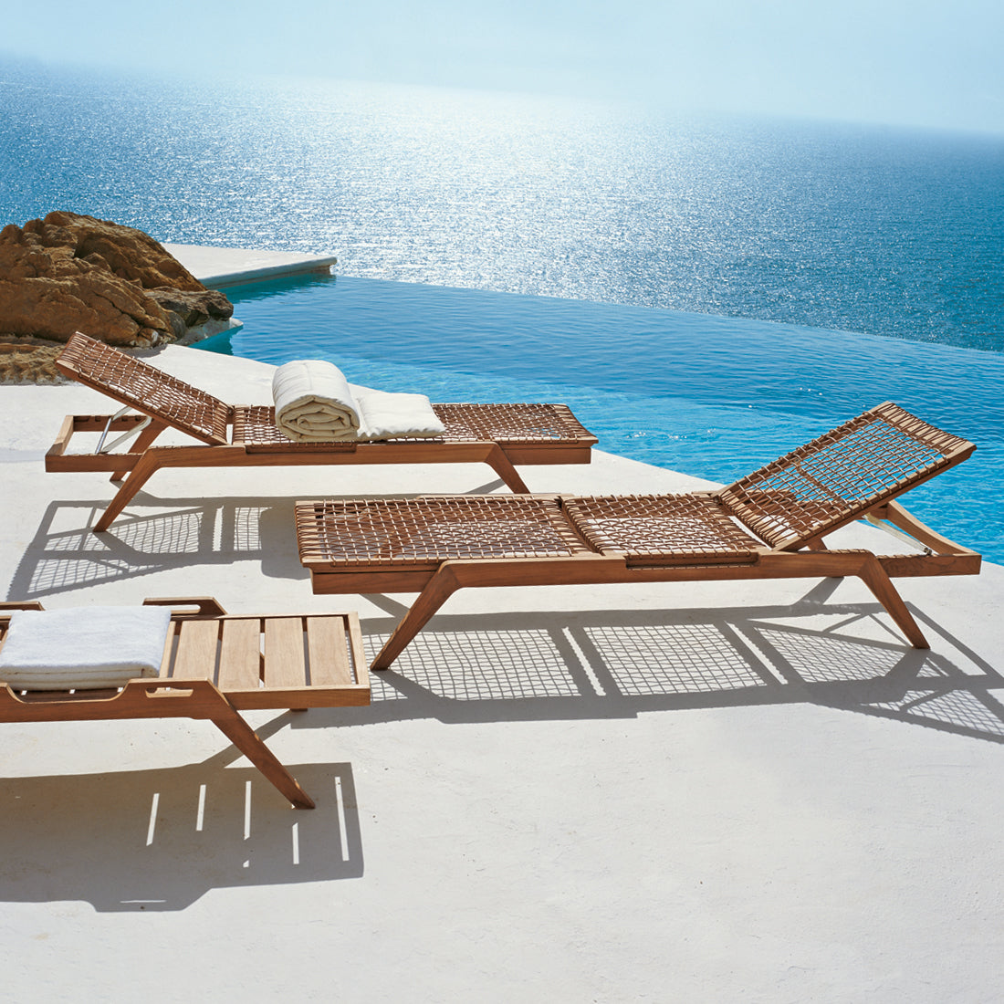 Synthesis Sunlounger