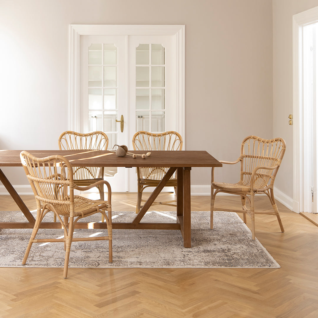 Margret Arm Chair