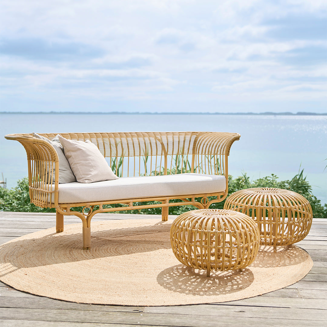 Belladonna Sofa Exterior w/ Cushion