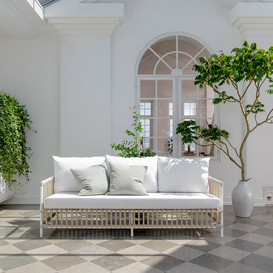 Caroline Sofa Exterior w/ Cushions