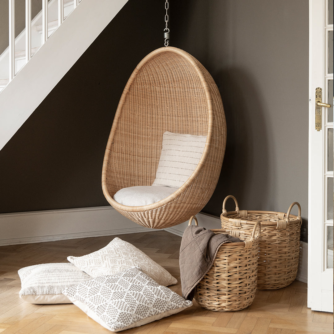 Hanging Egg Chair w/ Cushion
