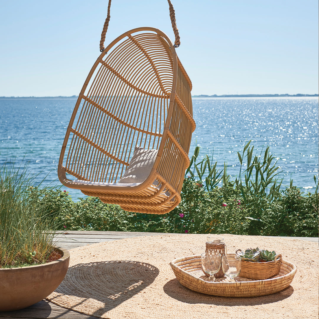 Renoir Hanging Chair Exterior w/ Cushion