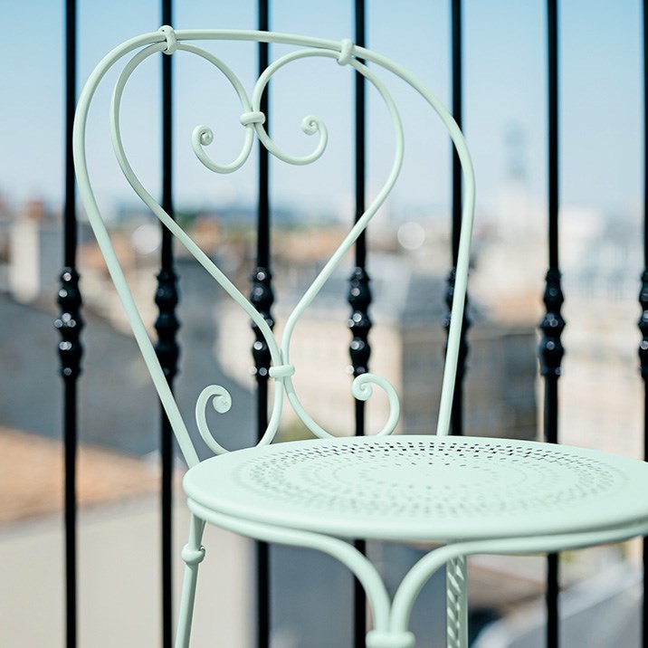 1900 CHAIR