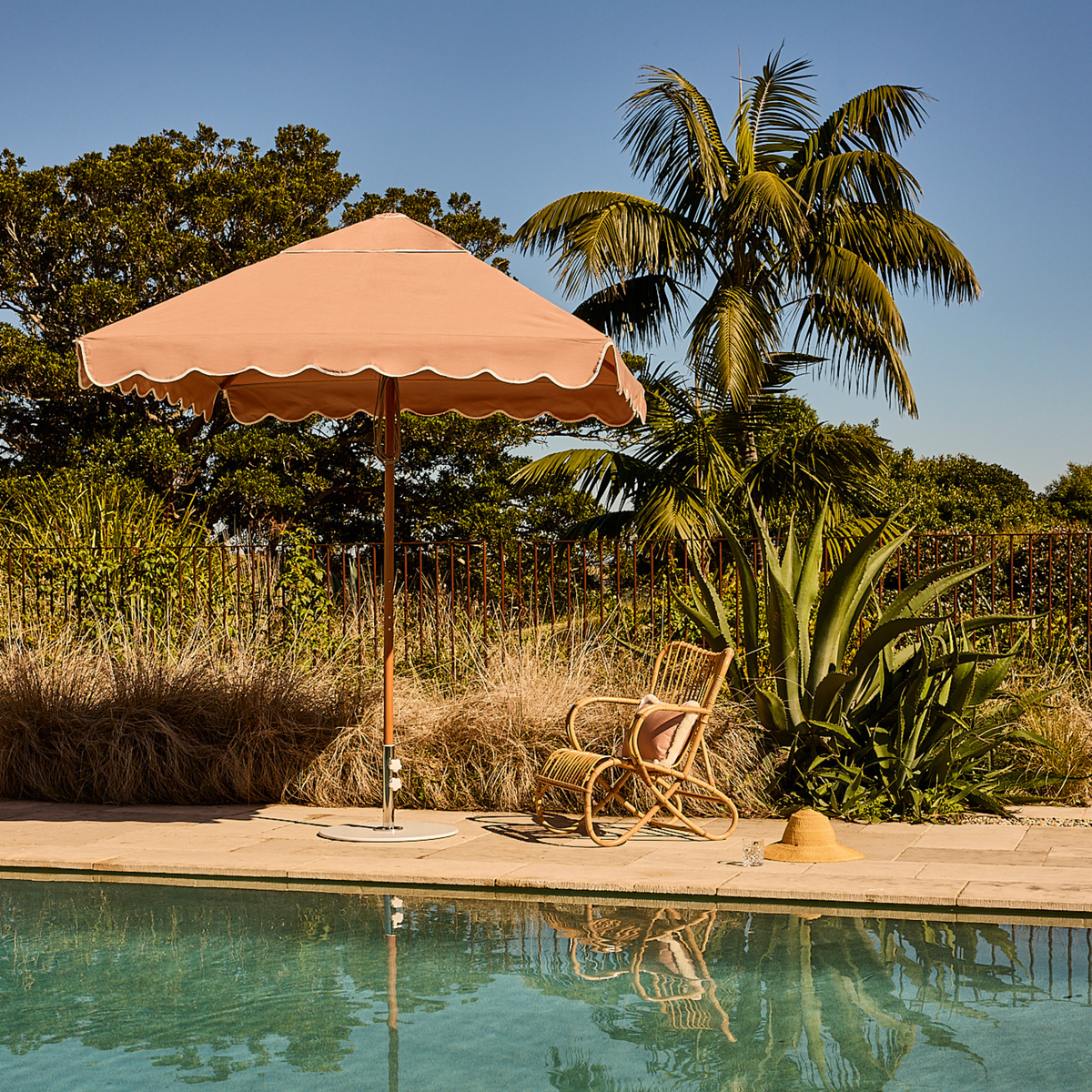 2M Sundial Umbrella - Soft Scallop