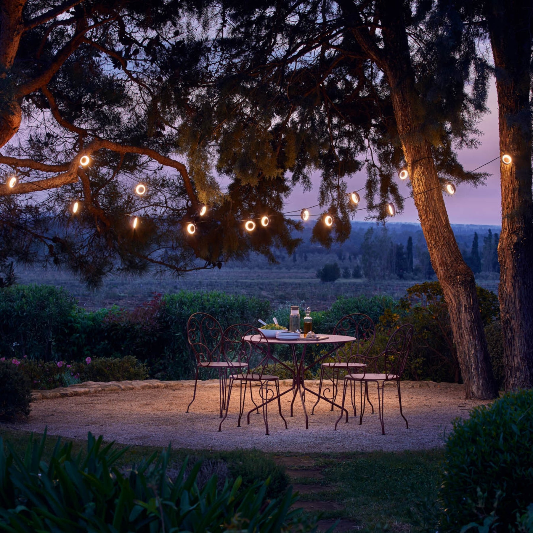 MONTMARTRE TABLE DIA 96 CM