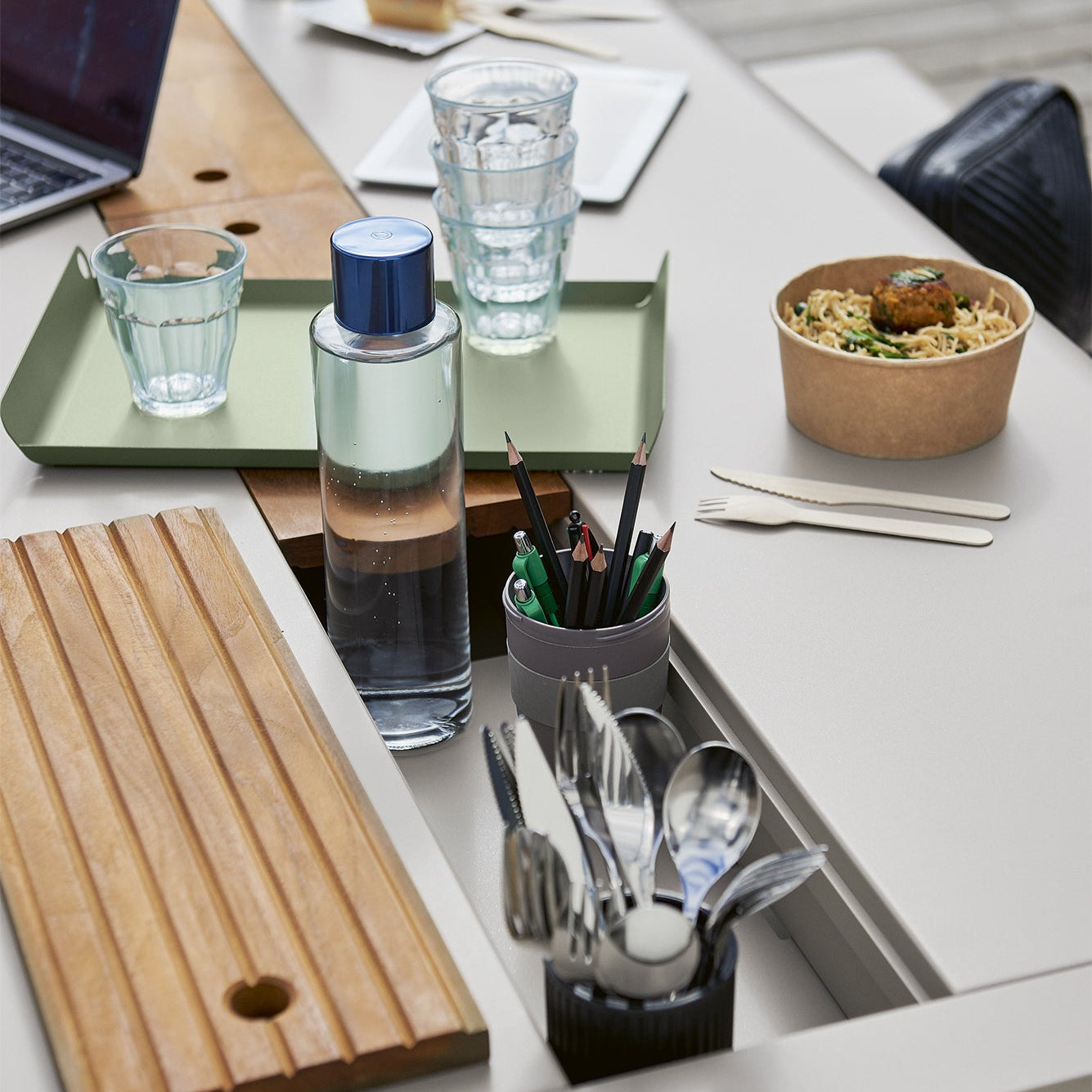 BELLEVIE TABLE 196X90-STORAGE