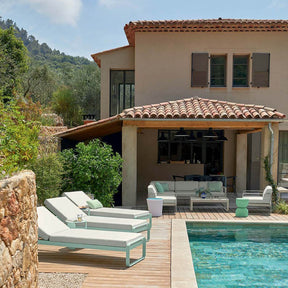 BELLEVIE SUNLOUNGER-OFF WHITE CUSHION