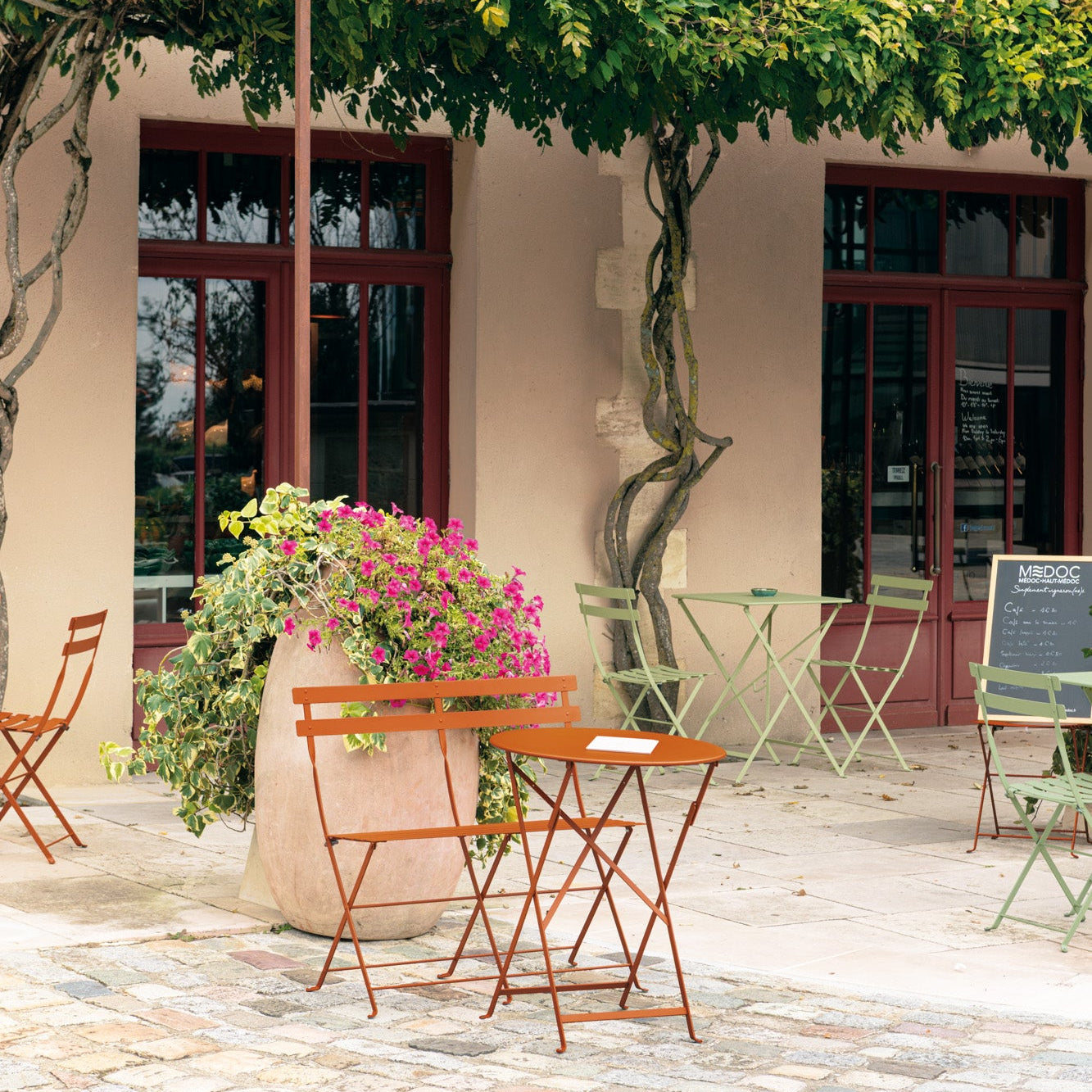 BISTRO 2-SEATER BENCH