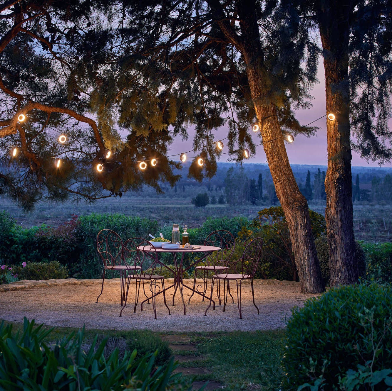 MONTMARTRE TABLE DIA 96 CM