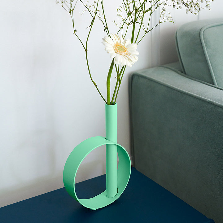 IOS SINGLE STEM VASE