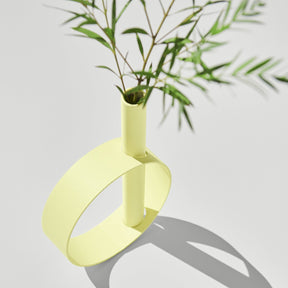 IOS SINGLE STEM VASE