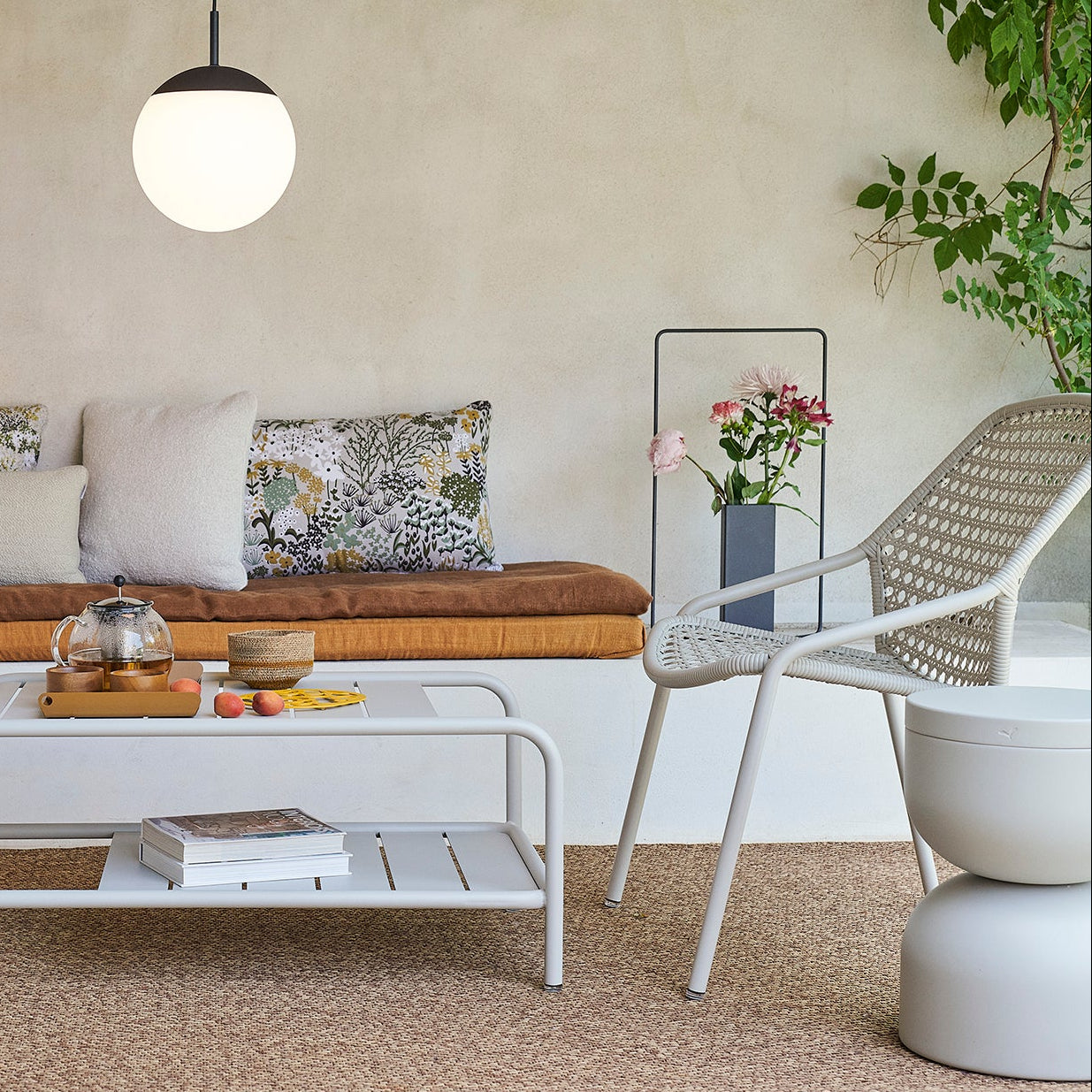 CROISETTE ARMCHAIR