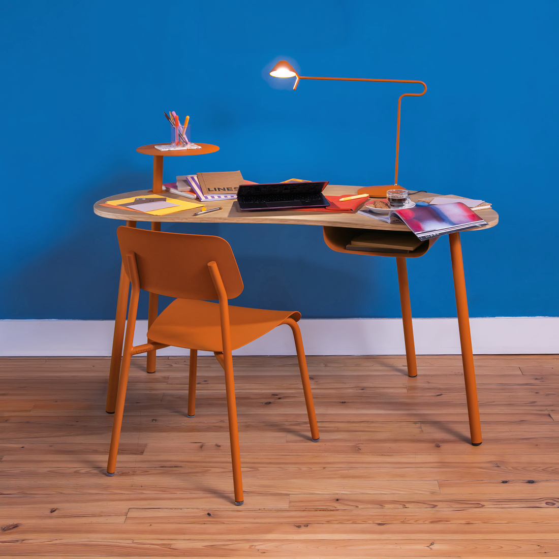 NUAGE OAK DESK