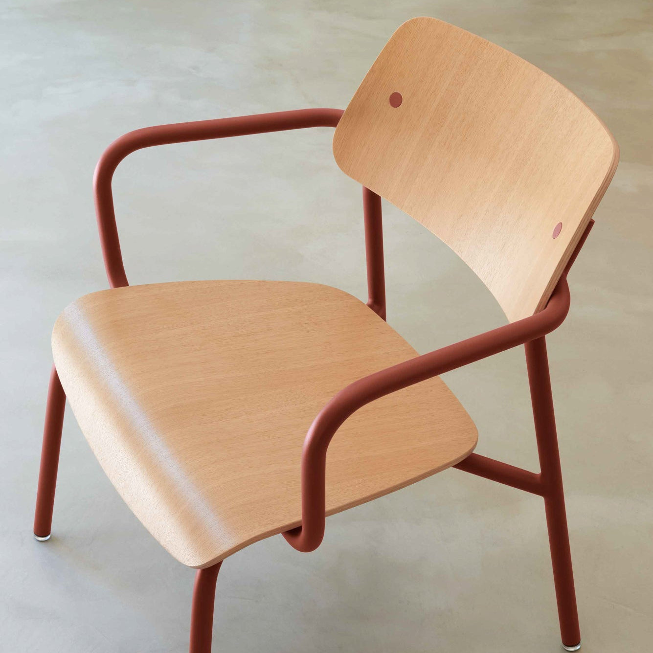 STUDIE OAK LOUNGE ARMCHAIR