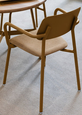 STUDIE FABRIC ARMCHAIR