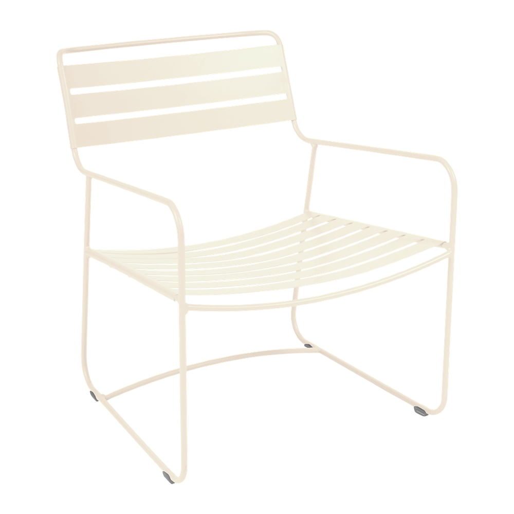 SURPRISING LOW ARMCHAIR