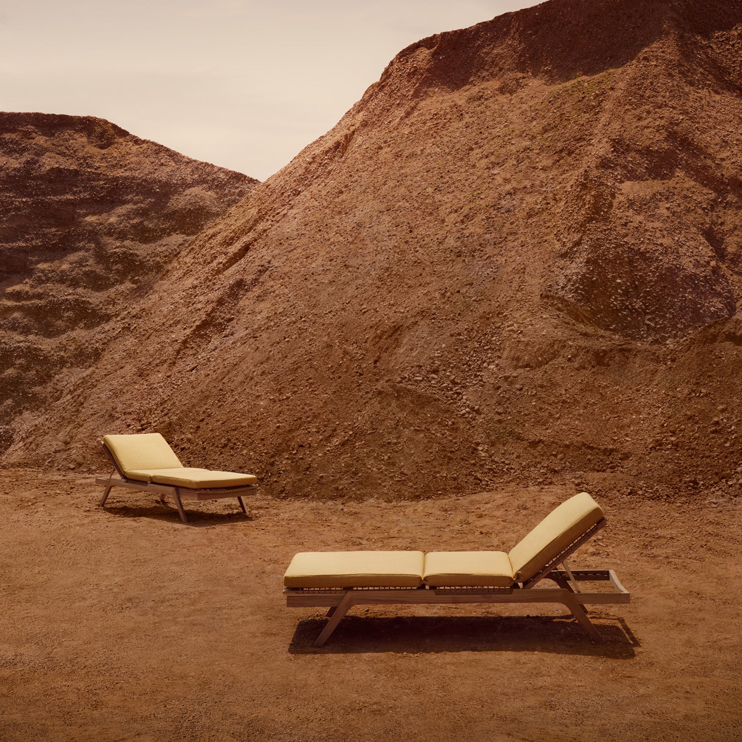 Synthesis Sunlounger