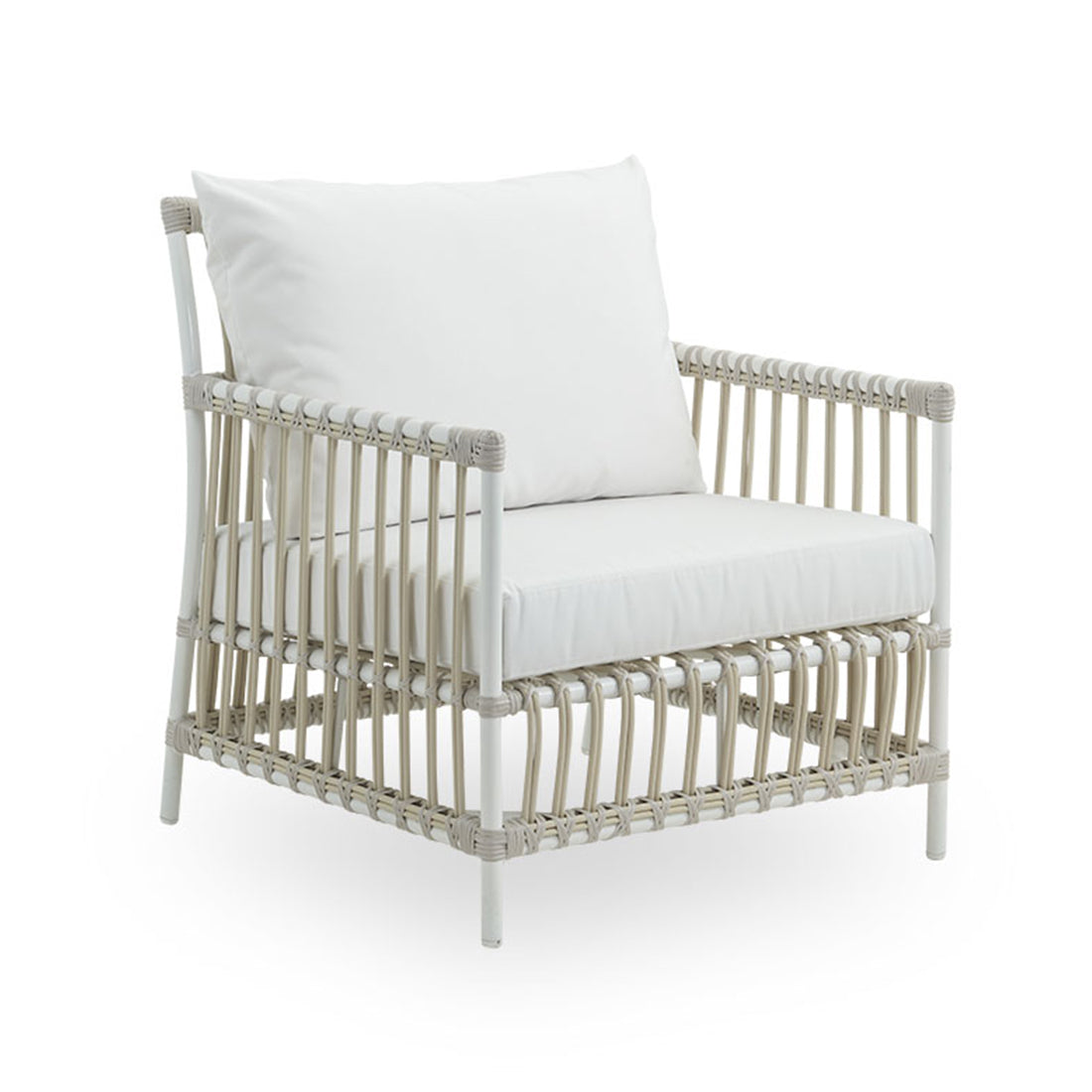 Caroline Lounge Chair Exterior w/ Cushions