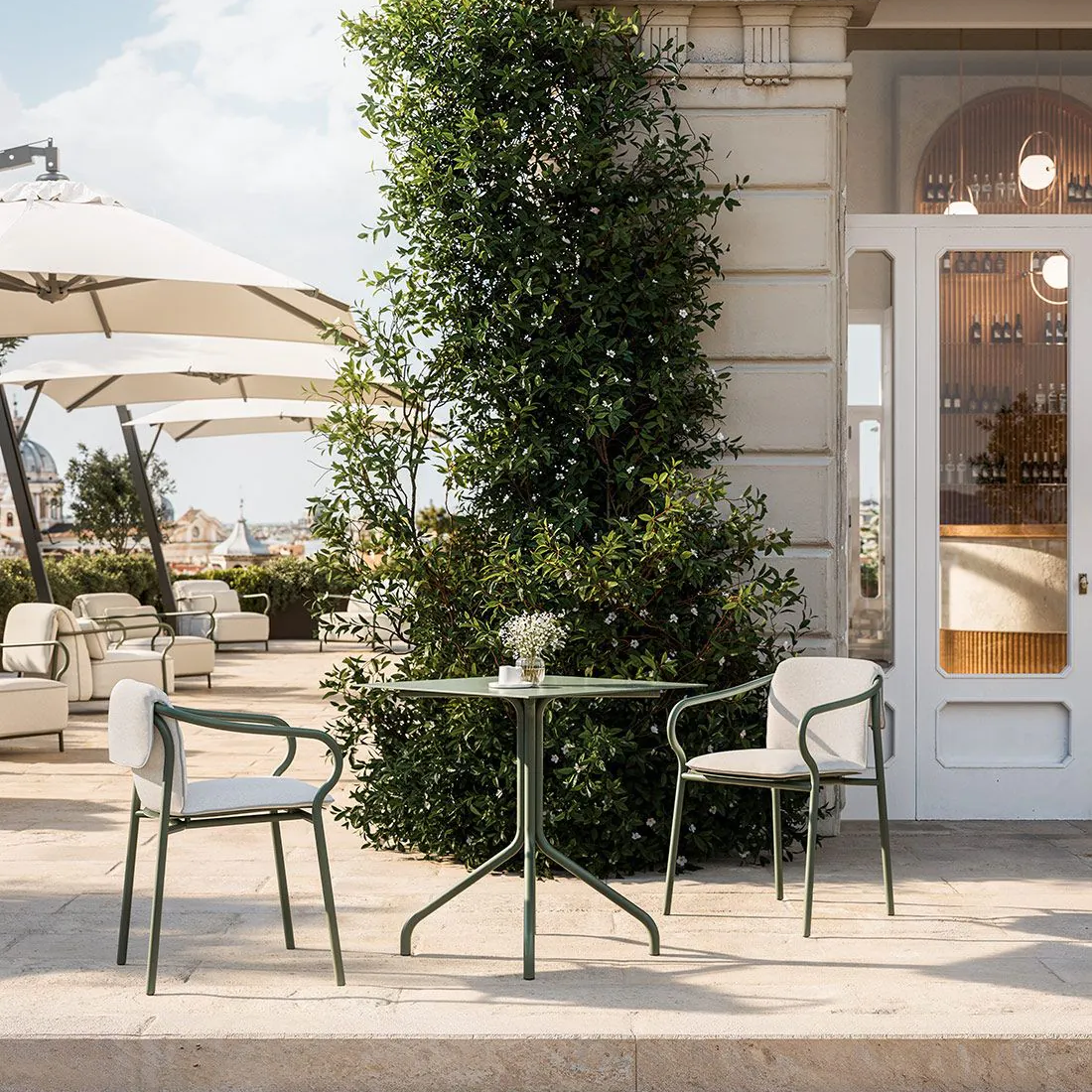 Salo Square Table